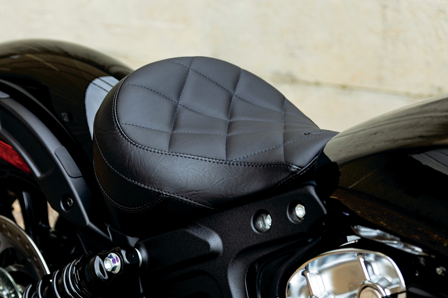 18-24 INDIAN SCOUT- Asiento individual monoplaza Touring Vintage negro