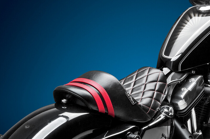 04 UP XL- Asiento LE PERA Stubs Spoiler para Sportster rombos franja roja