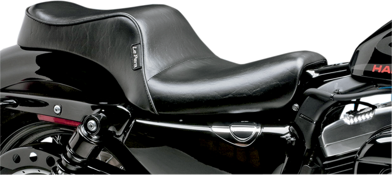 04-22 XL- Asiento Cherokee LE PERA negro Sportster