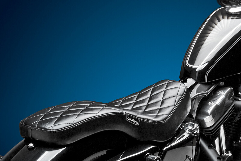 04-22 XL- Asiento LE PERA Cobra largo completo negro rombos Sportster