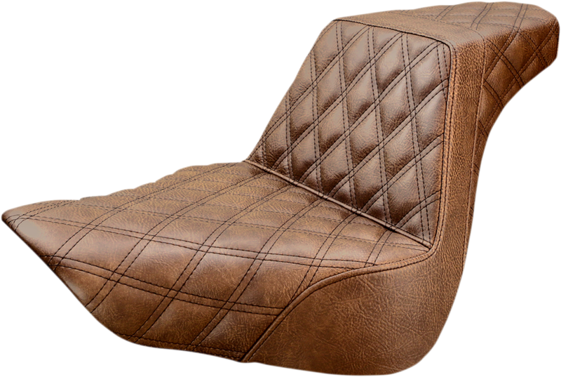 Asiento SADDLEMEN Step-Up marrón rombos para Harley Davidson Softail
