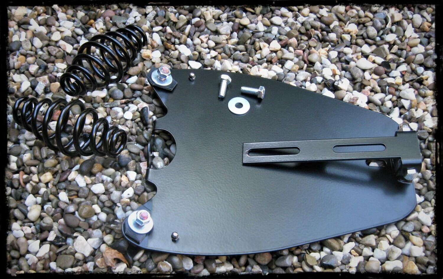 15-24 INDIAN SCOUT- Kit base para asiento individual Bobber monoplaza