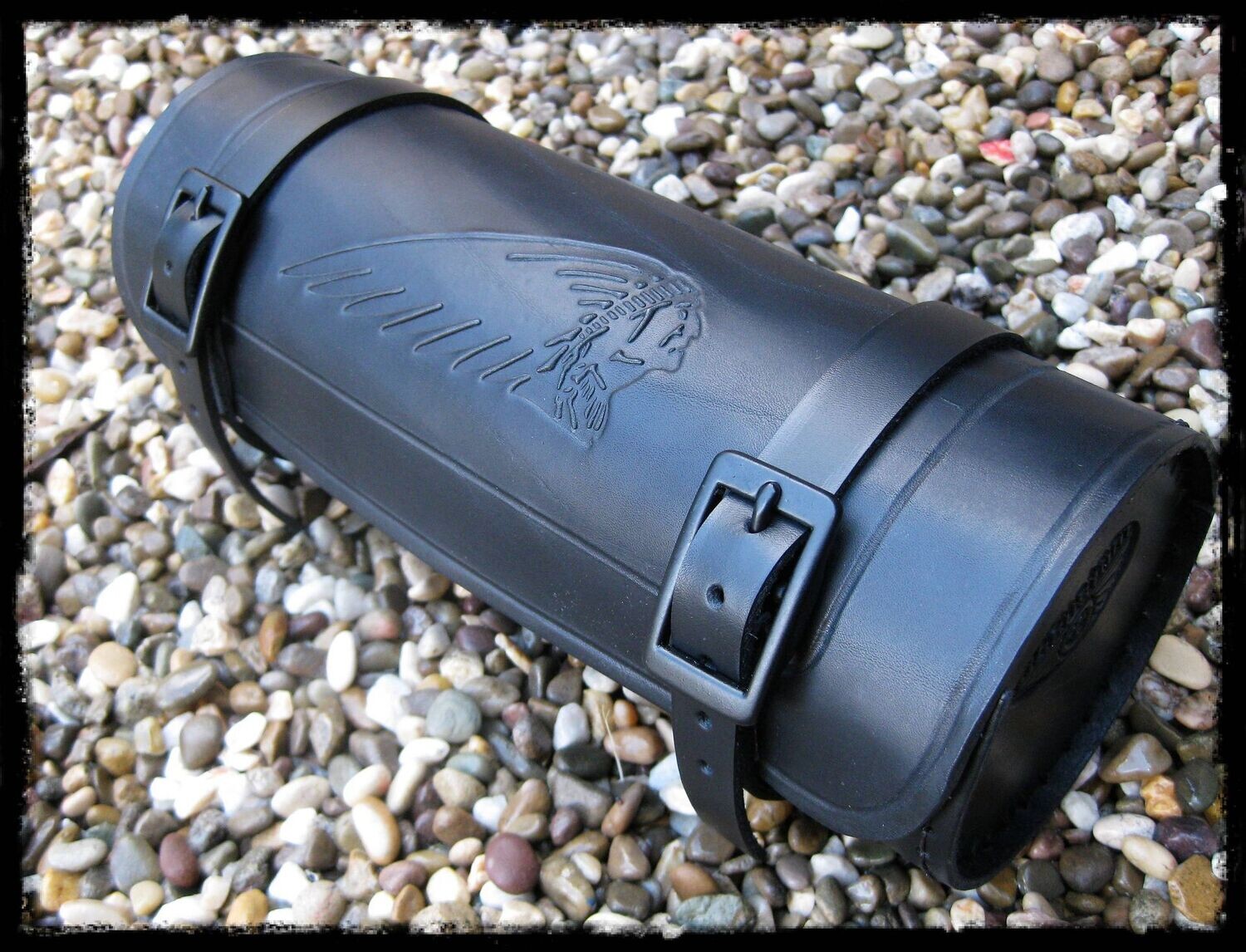 15-24 INDIAN SCOUT- Bolsa de herramientas rulo negro piel