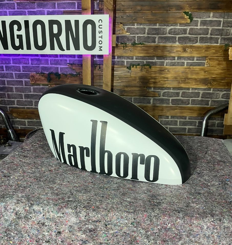 1983-2022 XL- Carcasa funda cubre depósito de gasolina Marlboro Negro para todos los años y modelos de XL Sportster