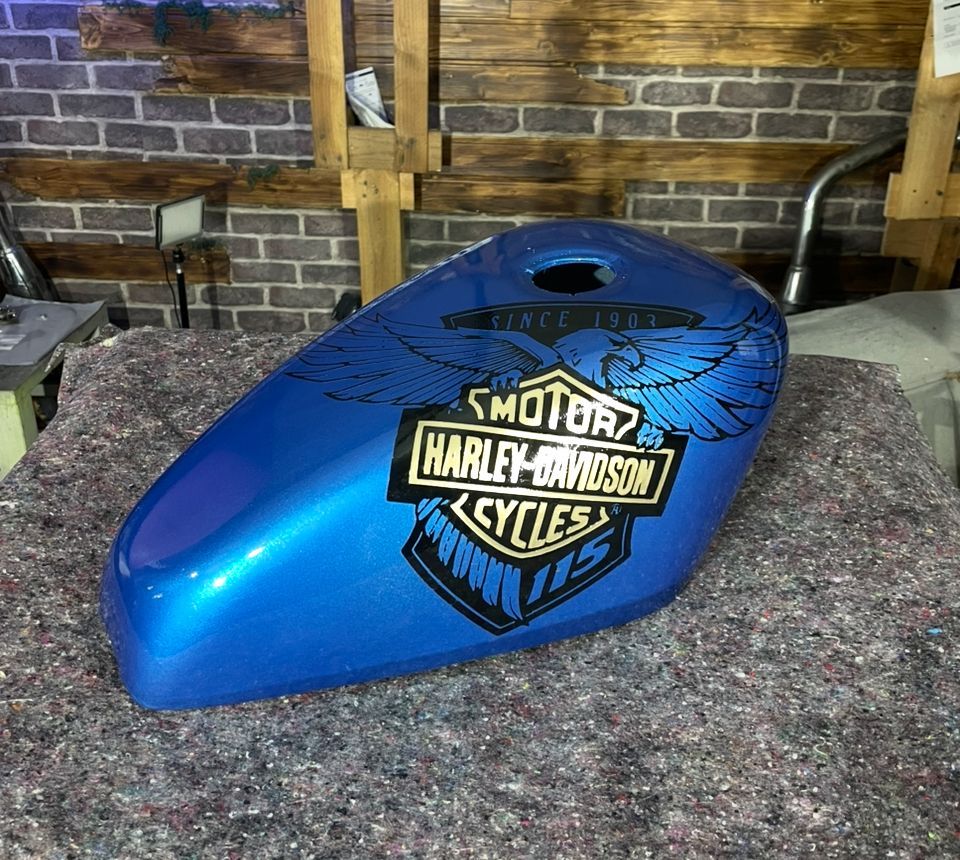 1983-2022 XL- Carcasa funda cubre depósito de gasolina Aguila 115 Años Brillo para todos los años y modelos de XL Sportster