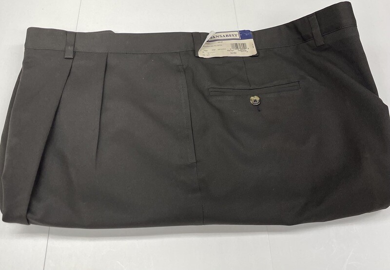 50R x 9 (up to 10.5) Genuine Sansabelt SHORTS - (Black) - 100% Polyester - Pleated Front - Side Pocket - Belt Loops Added - Washable