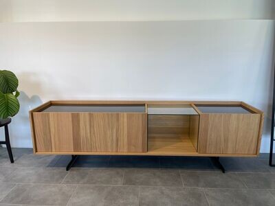 PG22 Sideboard, Modell COLLECT, Eiche, Neu! PG22 Sideboard, Modell COLLECT, Eiche, Neu!