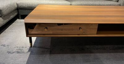 PG22 Coffee Table, Modell REEZ, NEU!