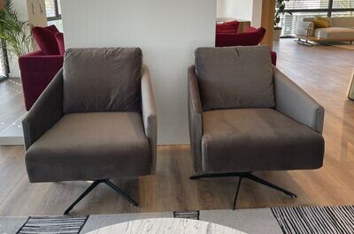 PG22 Sessel, Modell NOVUS, Samt, drehbar, neu! PG22 Sessel, Modell NOVUS, Samt, drehbar, neu!