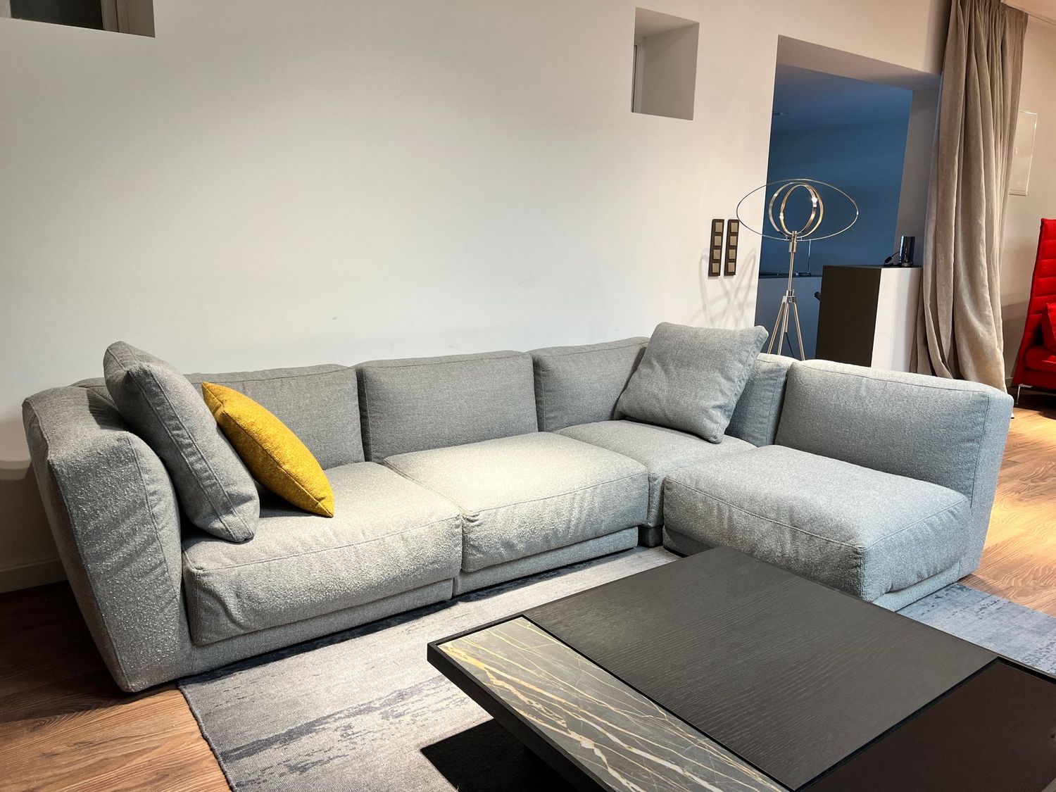 B&B Italia Modell: Luis, in Stoff grau, w.Neu!