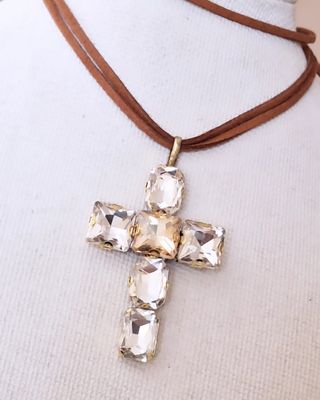 Collares