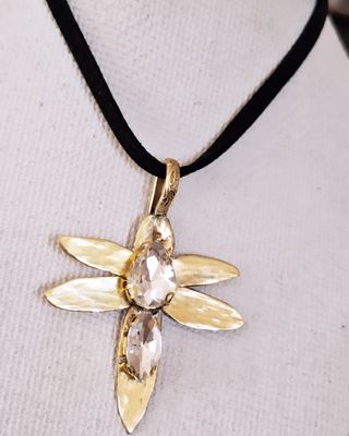 Collar Libélula Glow