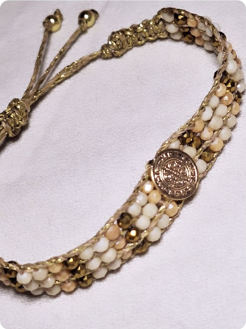 Pulsera Loom San Benito bañado en Oro