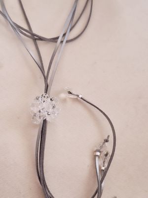 Collar Atom Cuero y Cristal Plata