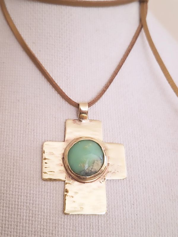 Collar Cruz Bronce y Crisoprasa