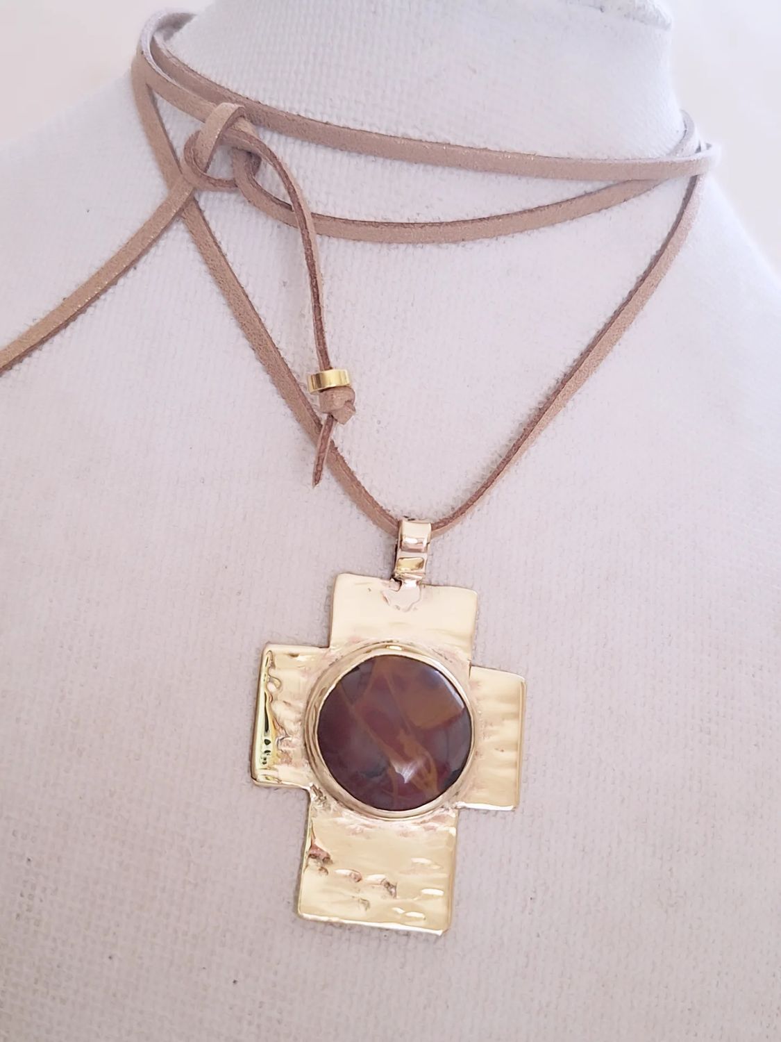 Collar Cruz VO Bronce y Jaspe