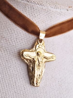 Collar Cruz de la Unidad Bronce Macizo