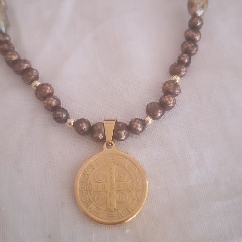 Collar San Benito y Perlas de Río