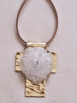 Collar Cruz Rosa de Cuarzo