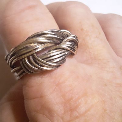 Anillo VO Abrazo Alpaca