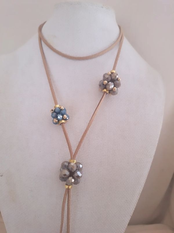 Collar VO Atoms