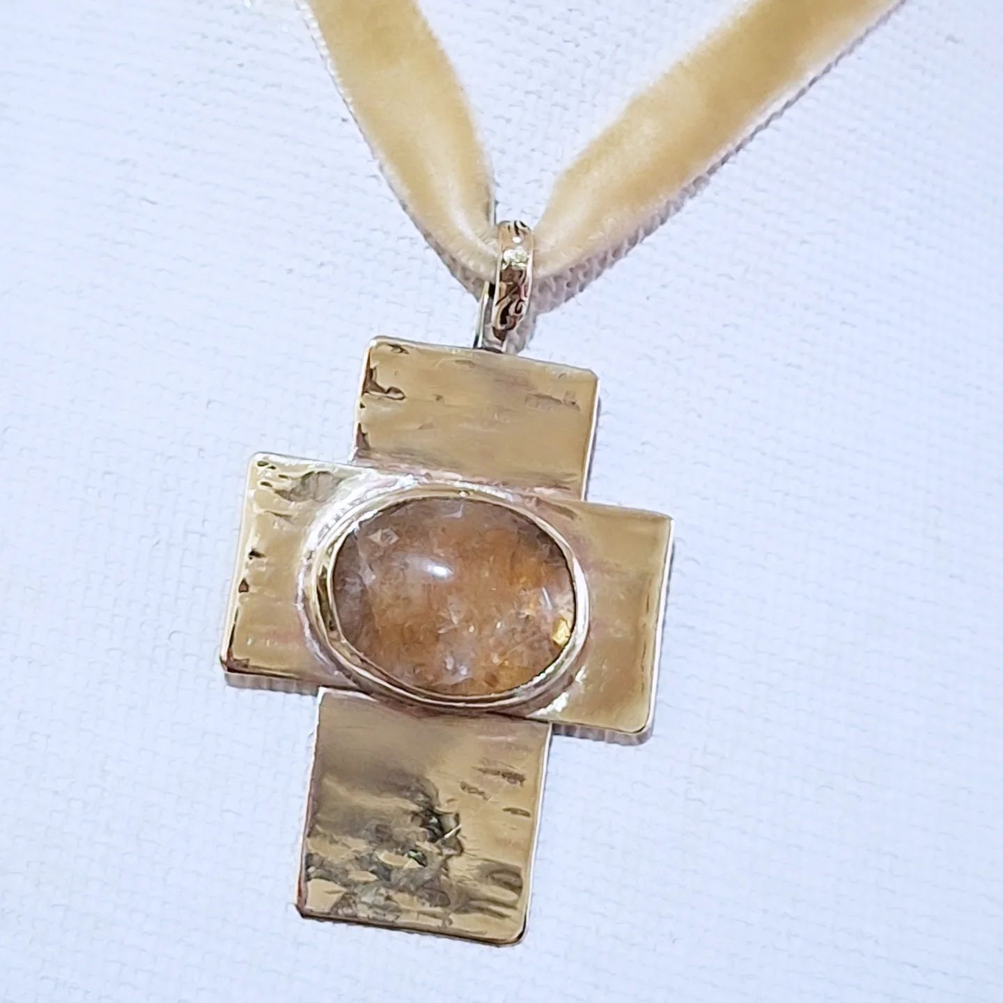 Collar Cruz Bronce y Citrino