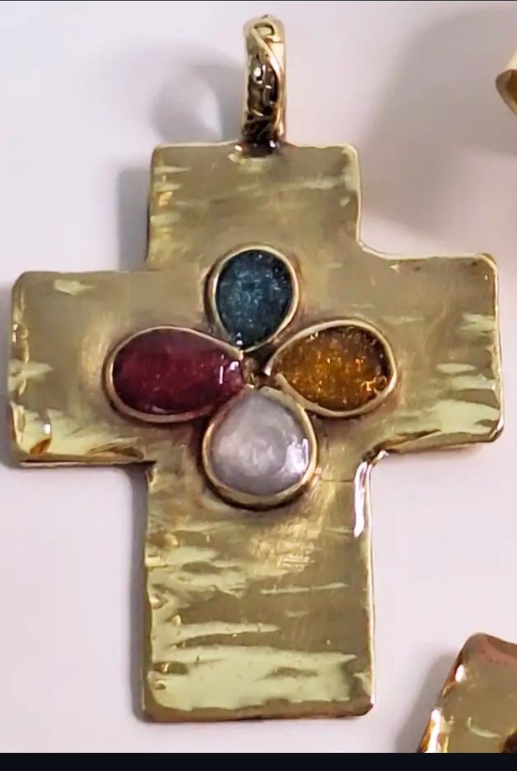 Collar Cruz VO Bronce Resin