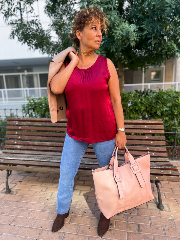 Blusa roja de seda mujer