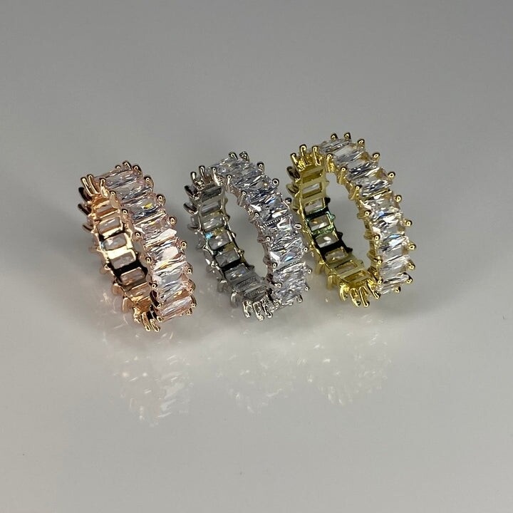 Eva Ring