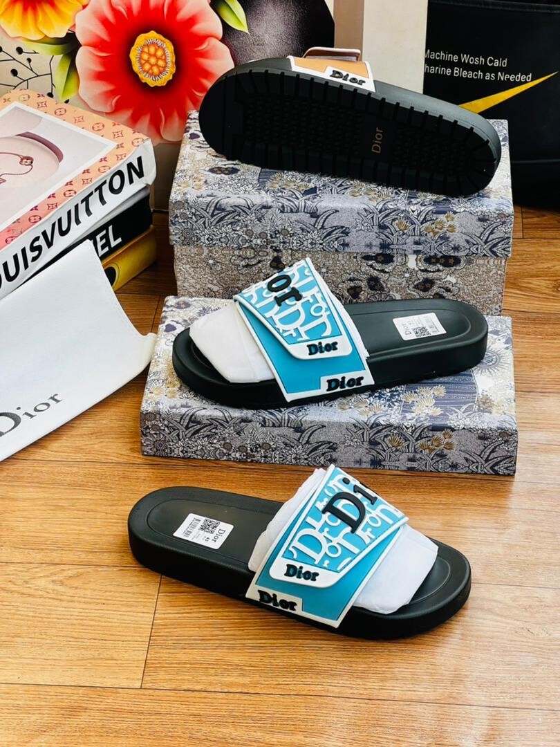 Dior slides