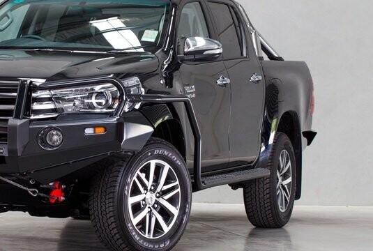 Side Steps and Rails - Toyota Hilux 2015+ Dual Cab
