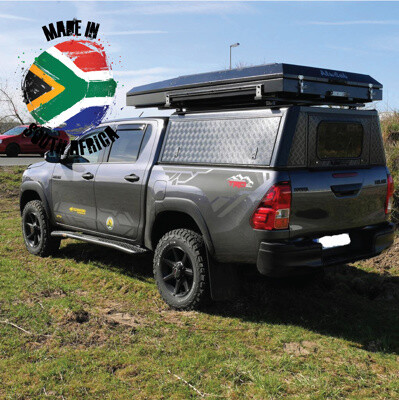 Alu-Cab Canopy Adventure Toyota Hilux 2016+ D / Cab Black / Tread Plate