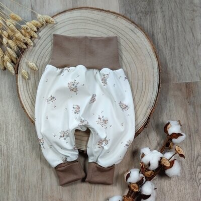 Mitwachshose - Kleiner Blumenstrauß Braun Mitwachshose - Kleiner Blumenstrauß Braun