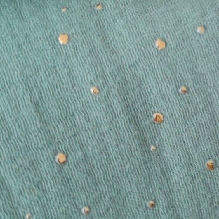 Halstuch mit Druckknöpfen - Musselin - Dusty Green mit Goldpunkten - ca. 0 bis 1 Jahr