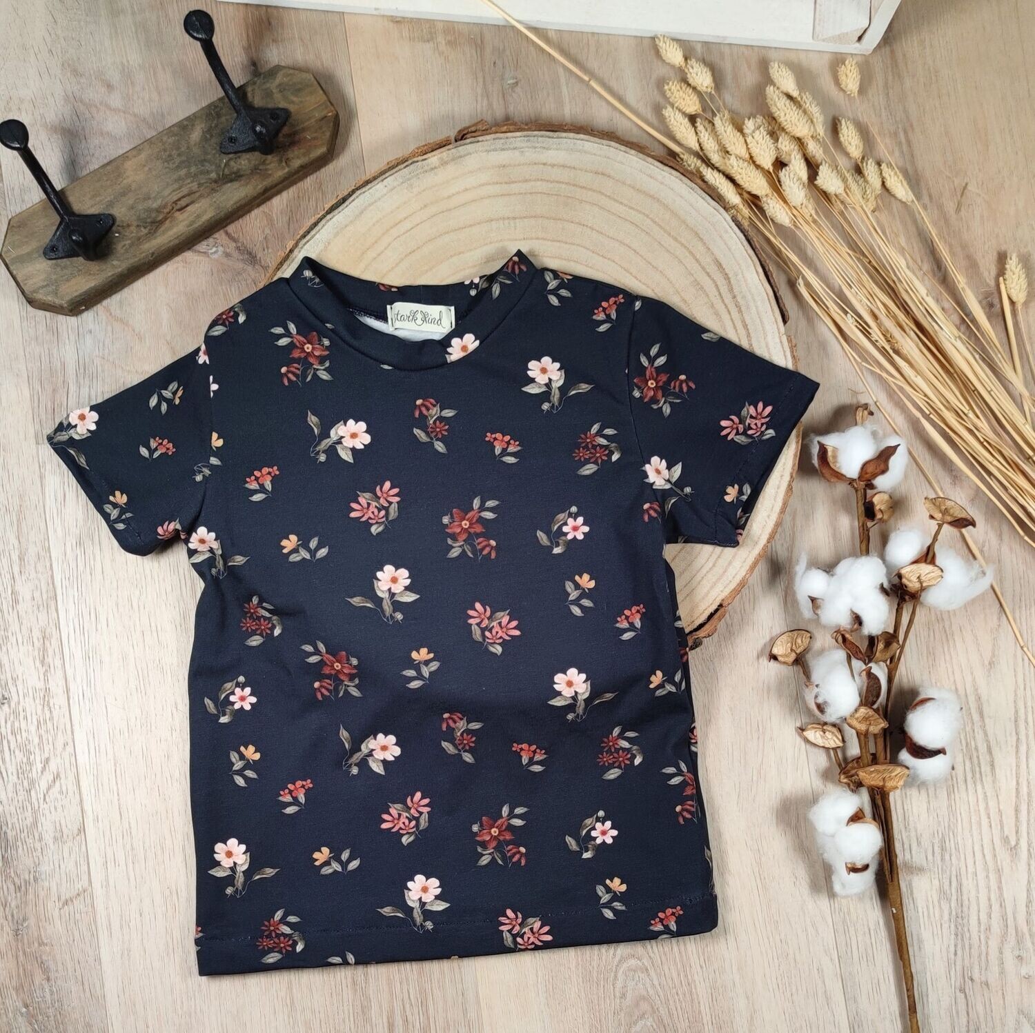 T-Shirt - Boho Flowers Dark Blue