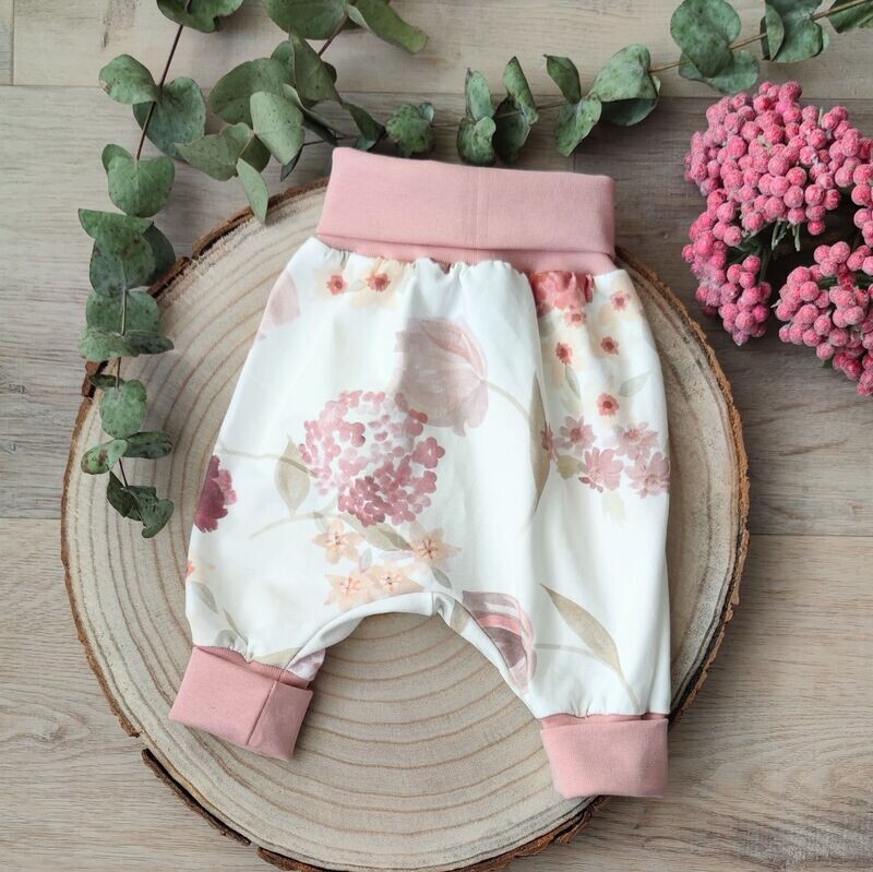 Mitwachshose - Aquarellblumen