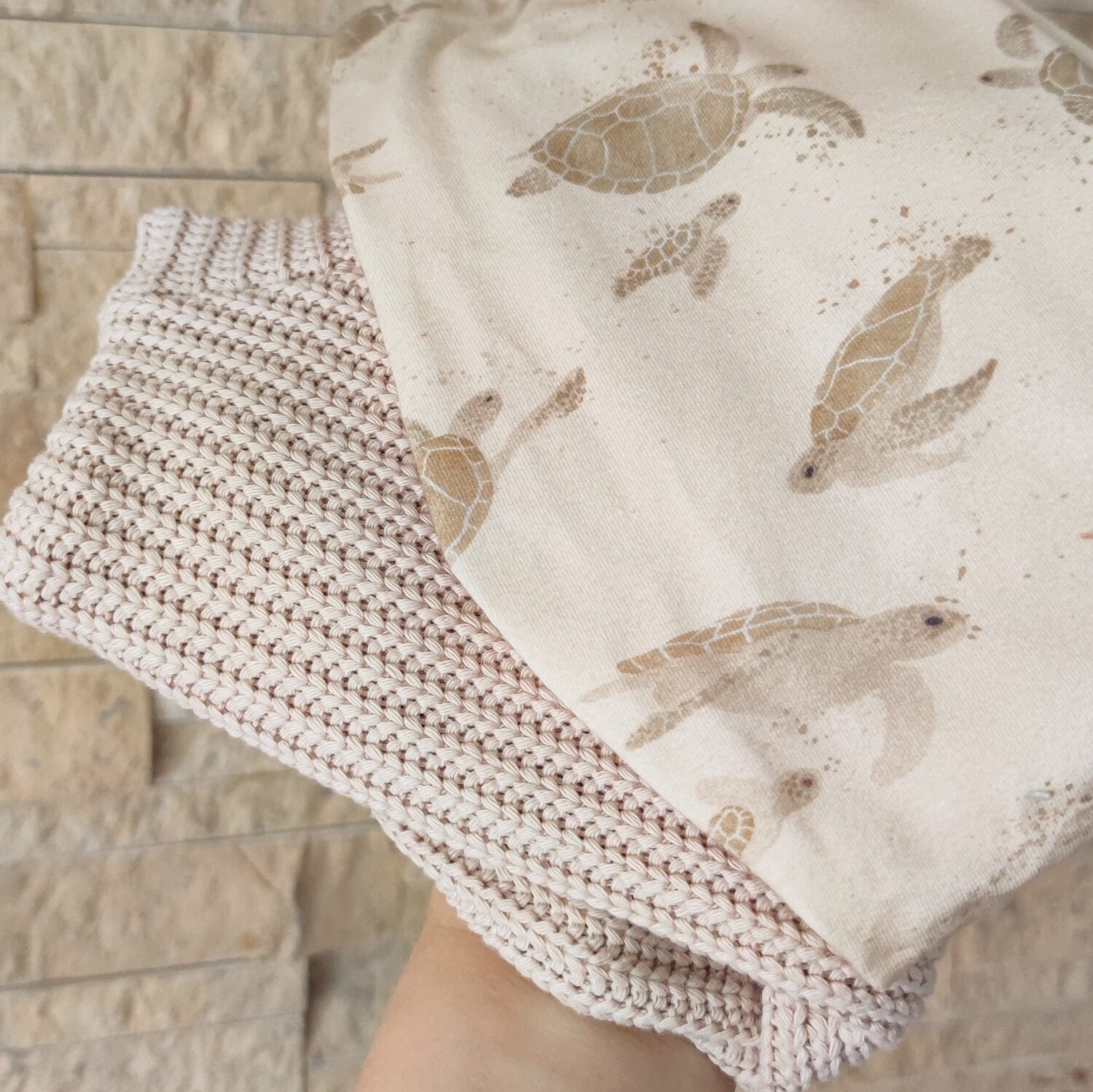 Set: Grobstrick Pulli Hell-Beige & Hose Schildkröten Beige