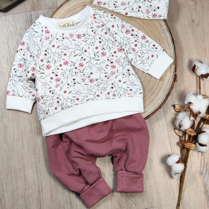 Set: Pullover Raglan Kleine Rosa Blüte & Mitwachshose Soft Sweat Mauve