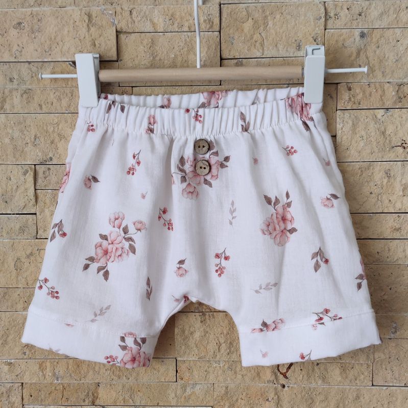 Musselin Shorts - Rosa Blumen 
