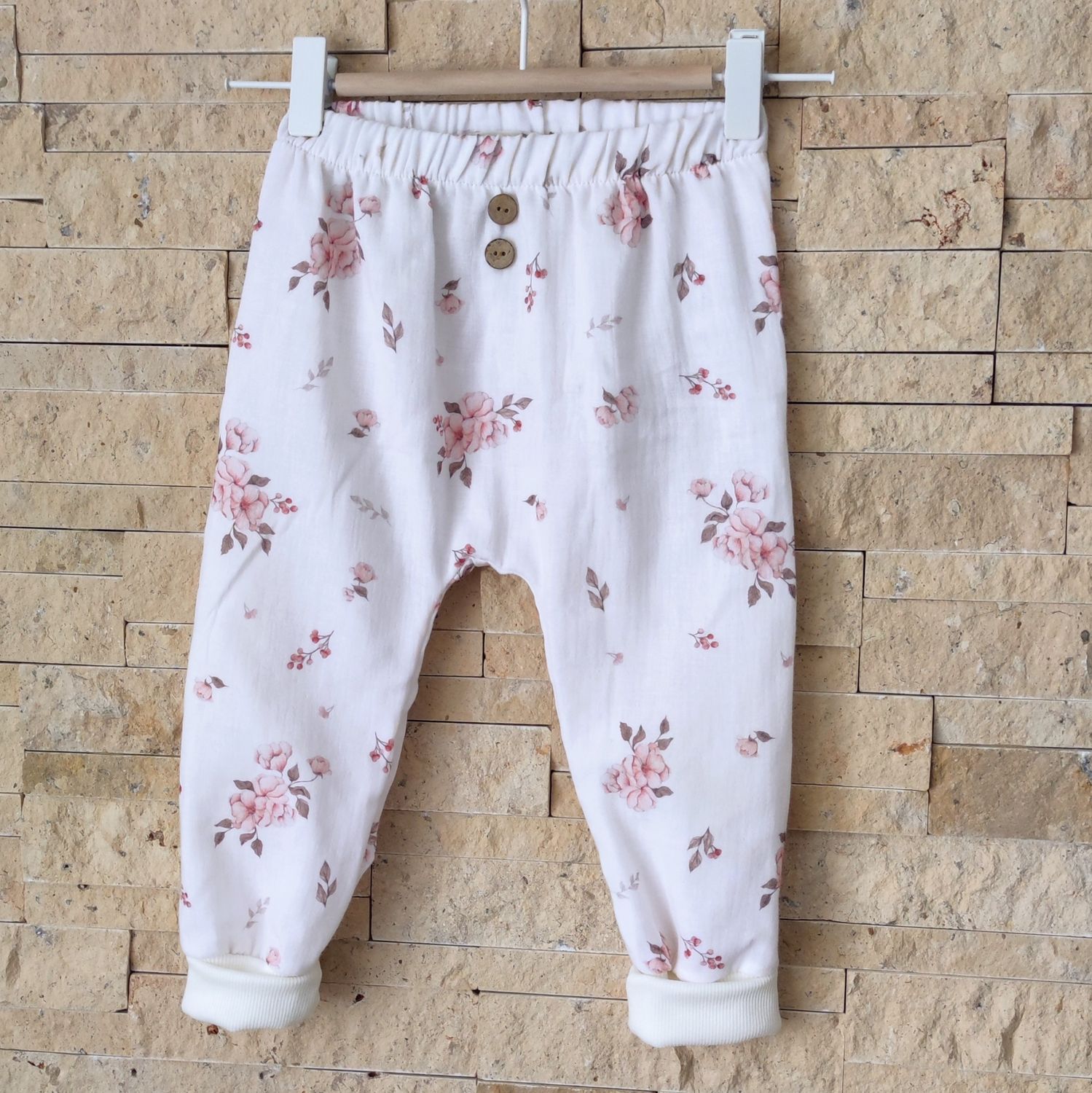 Musselin Hose - Rosa Blumen 