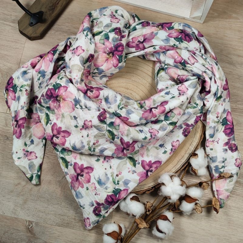 Mom XXL Dreiecks-Halstuch - Musselin Aquarellblüte Lila 