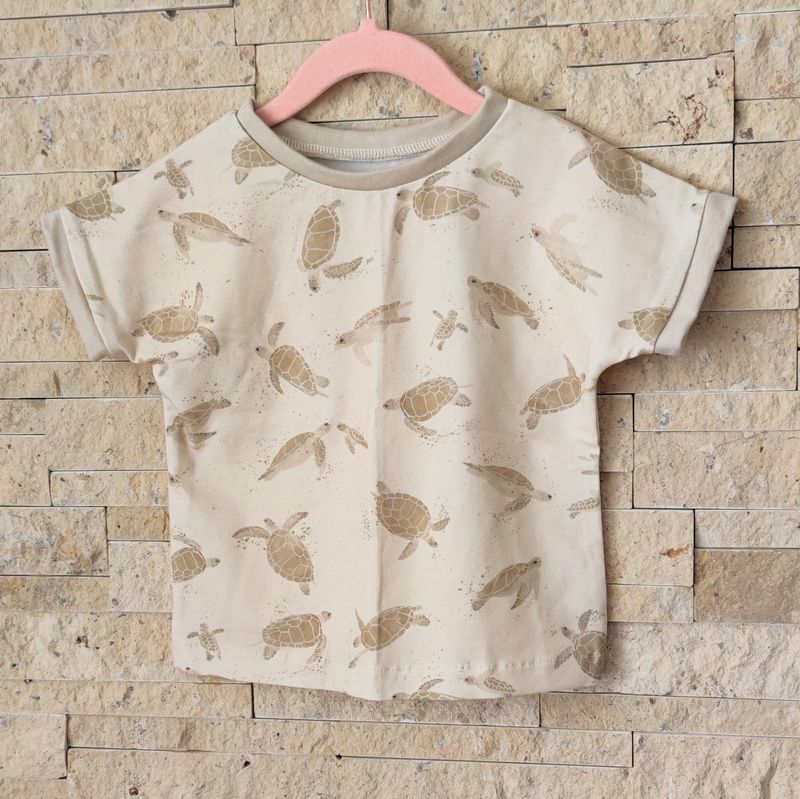 T-Shirt - kleine Schildkröte beige