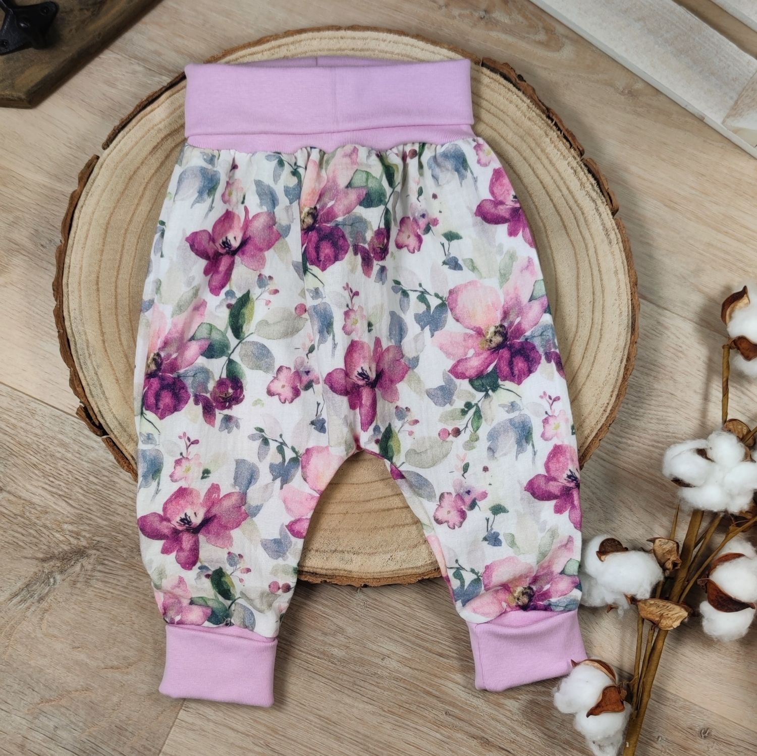 Musselin Hose - Aquarellblüte Lila 