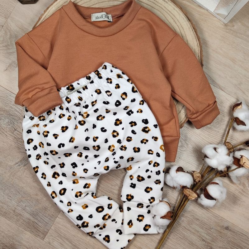 Set: Soft Sweat Pullover Pecan & Soft Sweat Hose Leo