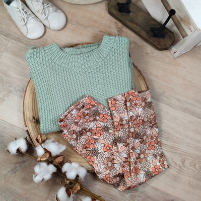 Set: Grobstrick Pulli Mintgrün & Hose Retro Flowers Set: Grobstrick Pulli Mintgrün & Hose Retro Flowers