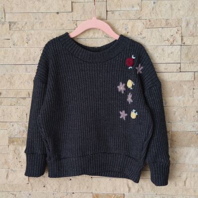 (Sofortkauf) Oversized Grobstrick Pullover - Anthrazit meliert mit Hand Stickerei - Gr. 86/92 (Sofortkauf) Oversized Grobstrick Pullover - Anthrazit meliert mit Hand Stickerei - Gr. 86/92