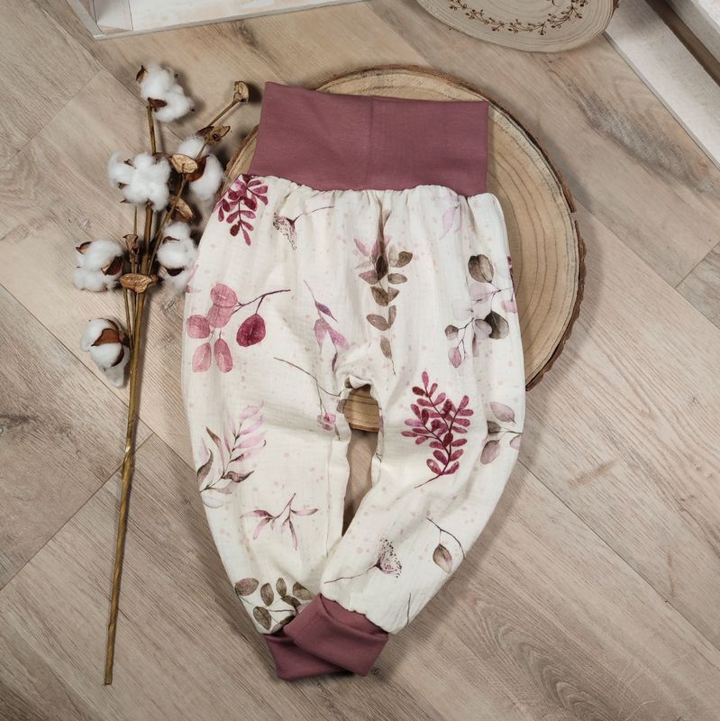 Musselin Hose - Creme Blätter 