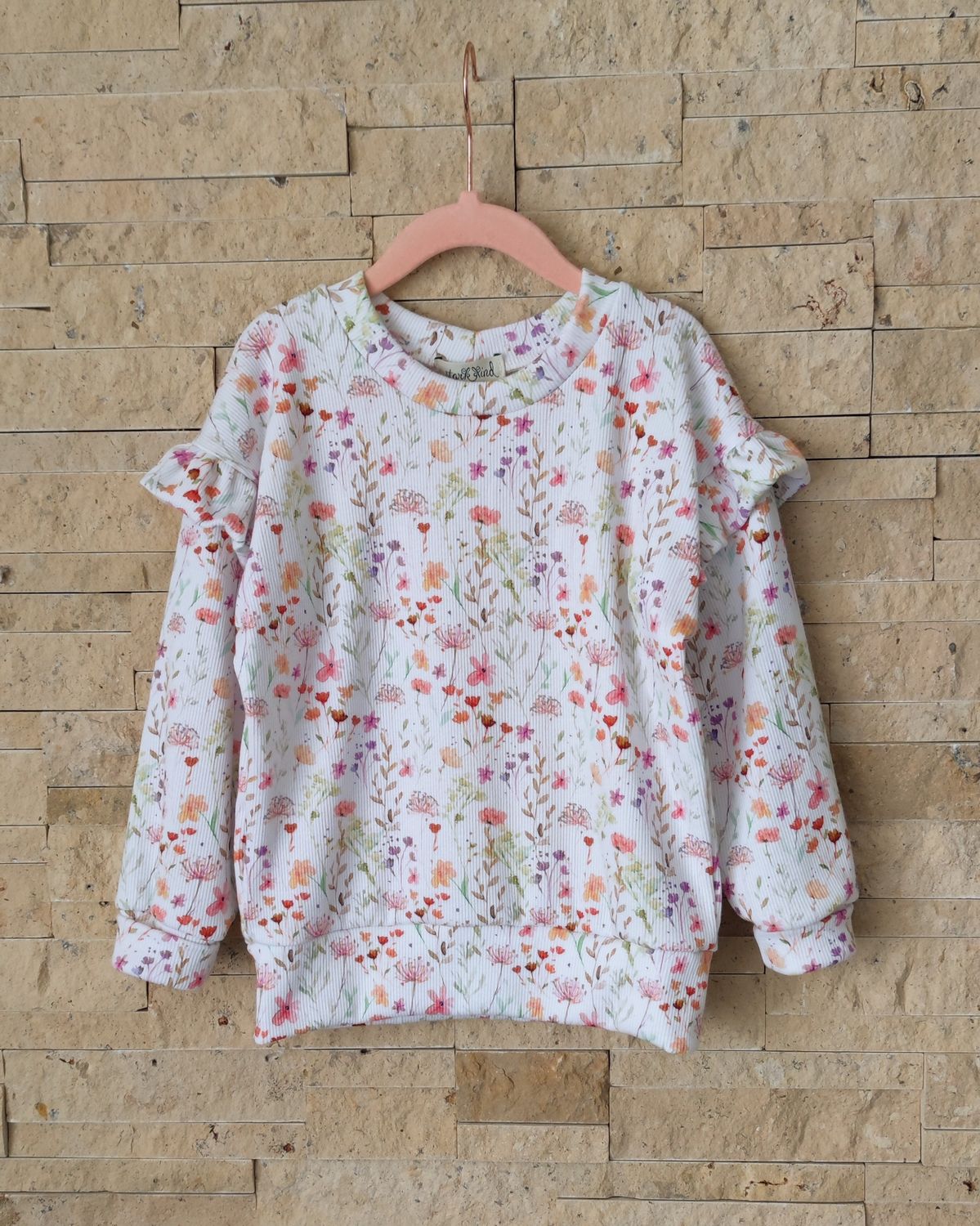 Rib Jersey Pullover mit Volant - Wild Flowers 