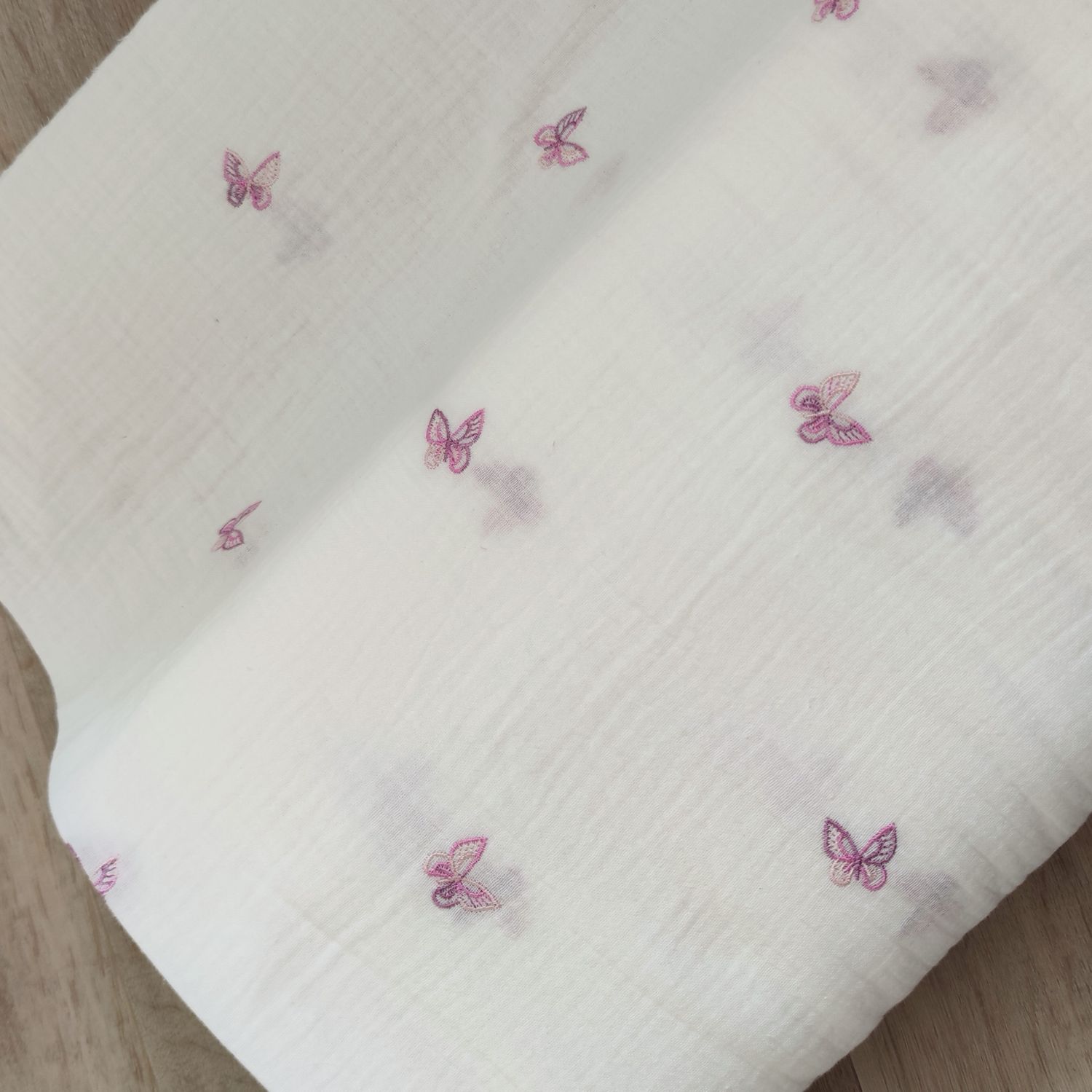 Mom XXL Dreiecks-Halstuch - Musselin Schmetterling gestickt 