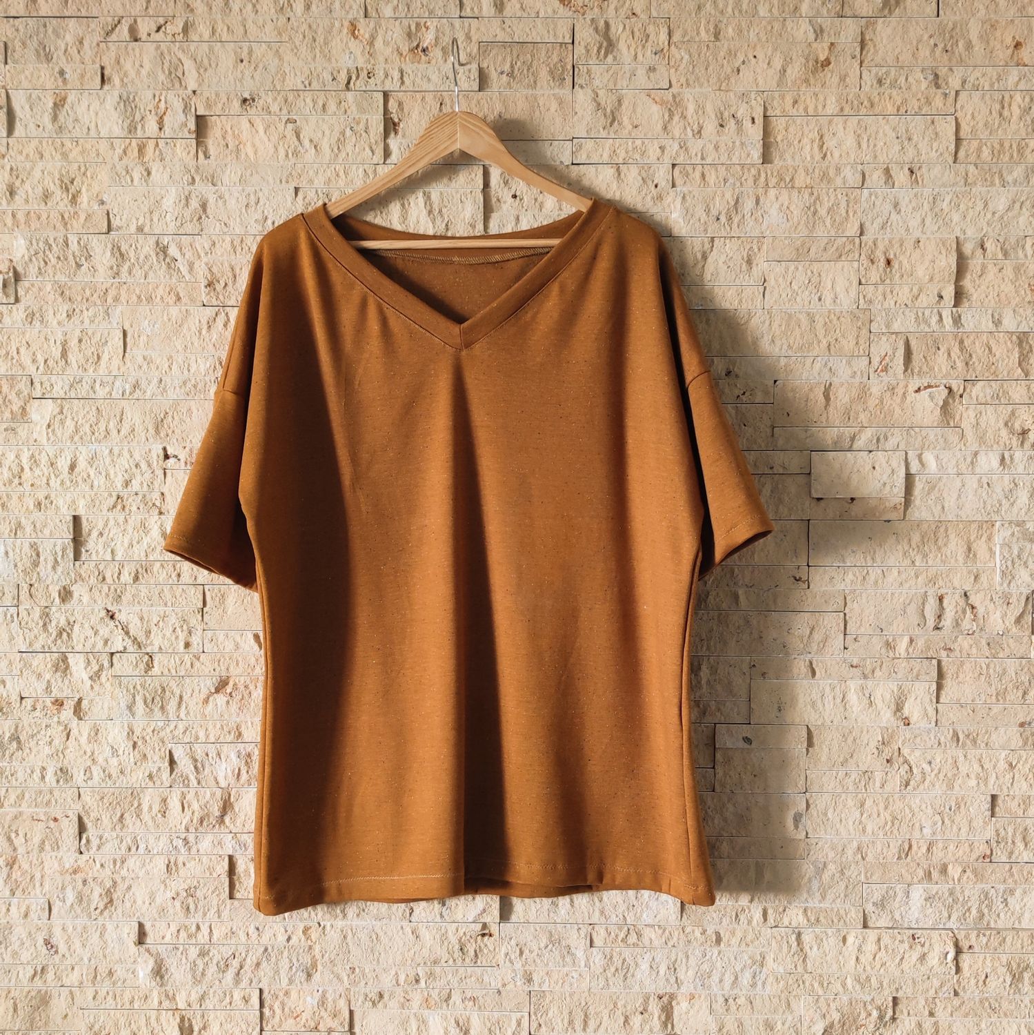 Mom Baggy Shirt - Jersey Konfetti Ocker